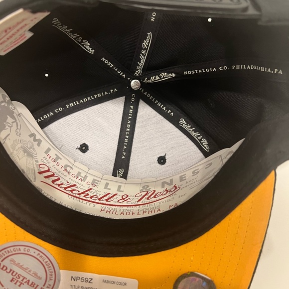 Mitchell& Ness Snap Back Hat (Los Ángeles Lakers) OSFA - Picture 3 of 5